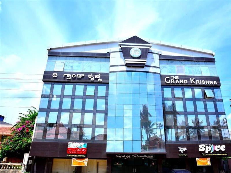 The Grand Krishna Luxury Hotel Chikmagalūr Esterno foto